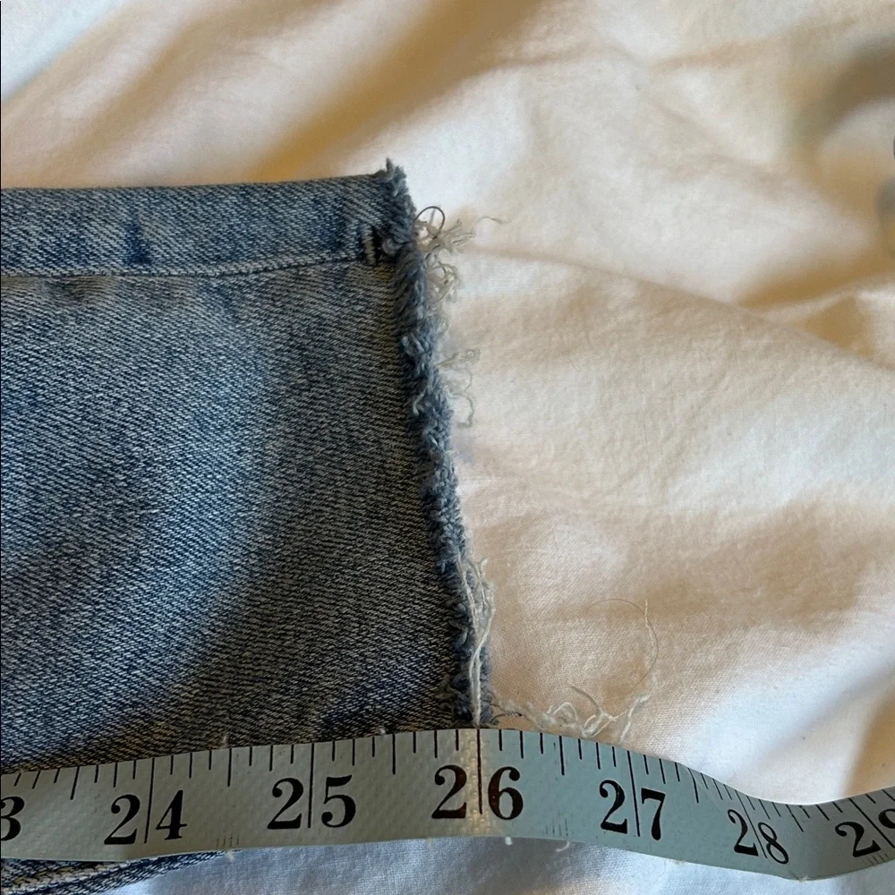 Classic Distressed Skinny Jeans in Blue size 4